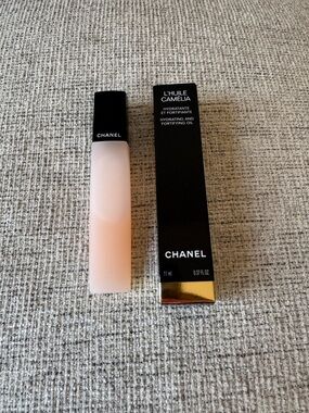 CHANEL L'Huile Camelia Hydrating Oil
